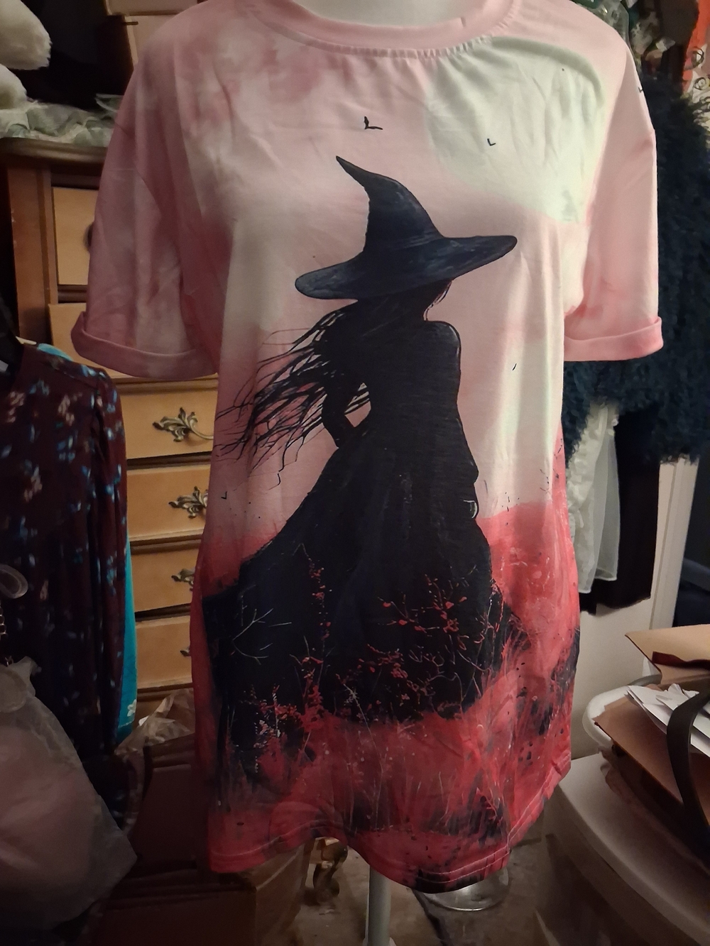 New,Pink Top ,Rose Bottom Bold Black Witch Graphic Tunic Length T-Shirt Size Med